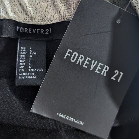 Forever 21 Metallic Silver Pencil Skirt L NWT Y2K Party Festival Rave - Picture 6 of 7